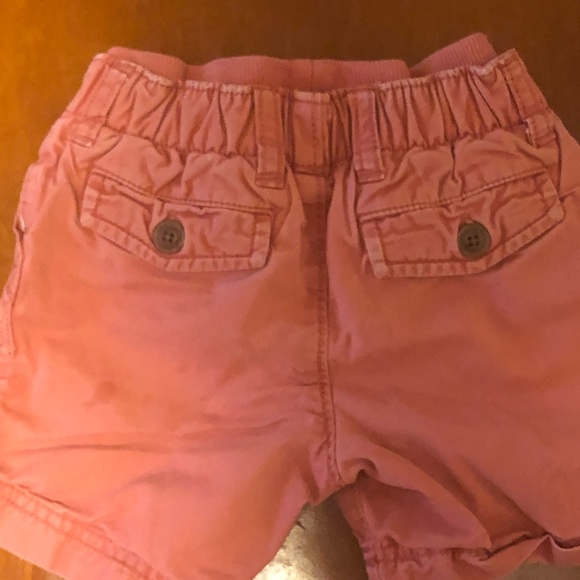 Two pairs of Baby gap 12-18 mo shorts - Picture 5 of 5
